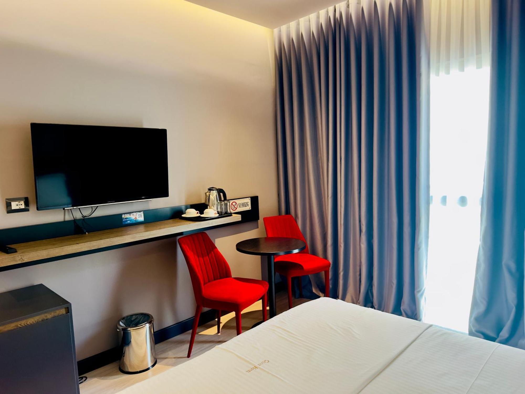 Hotel Olive Вльора Екстер'єр фото