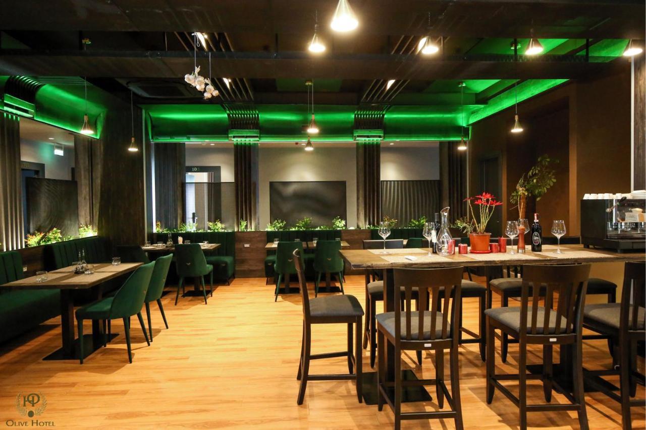 Hotel Olive Вльора Екстер'єр фото
